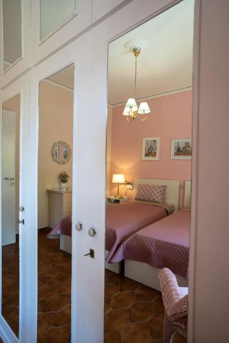Angela Stylist House Apartment Piraeus Bagian luar foto